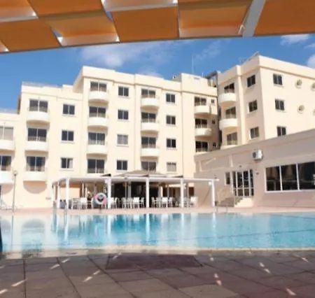 Apartment Sea Breeze