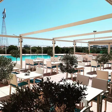 Sea Breeze Apartment